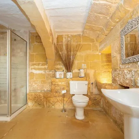 Ta Kikka Villa *